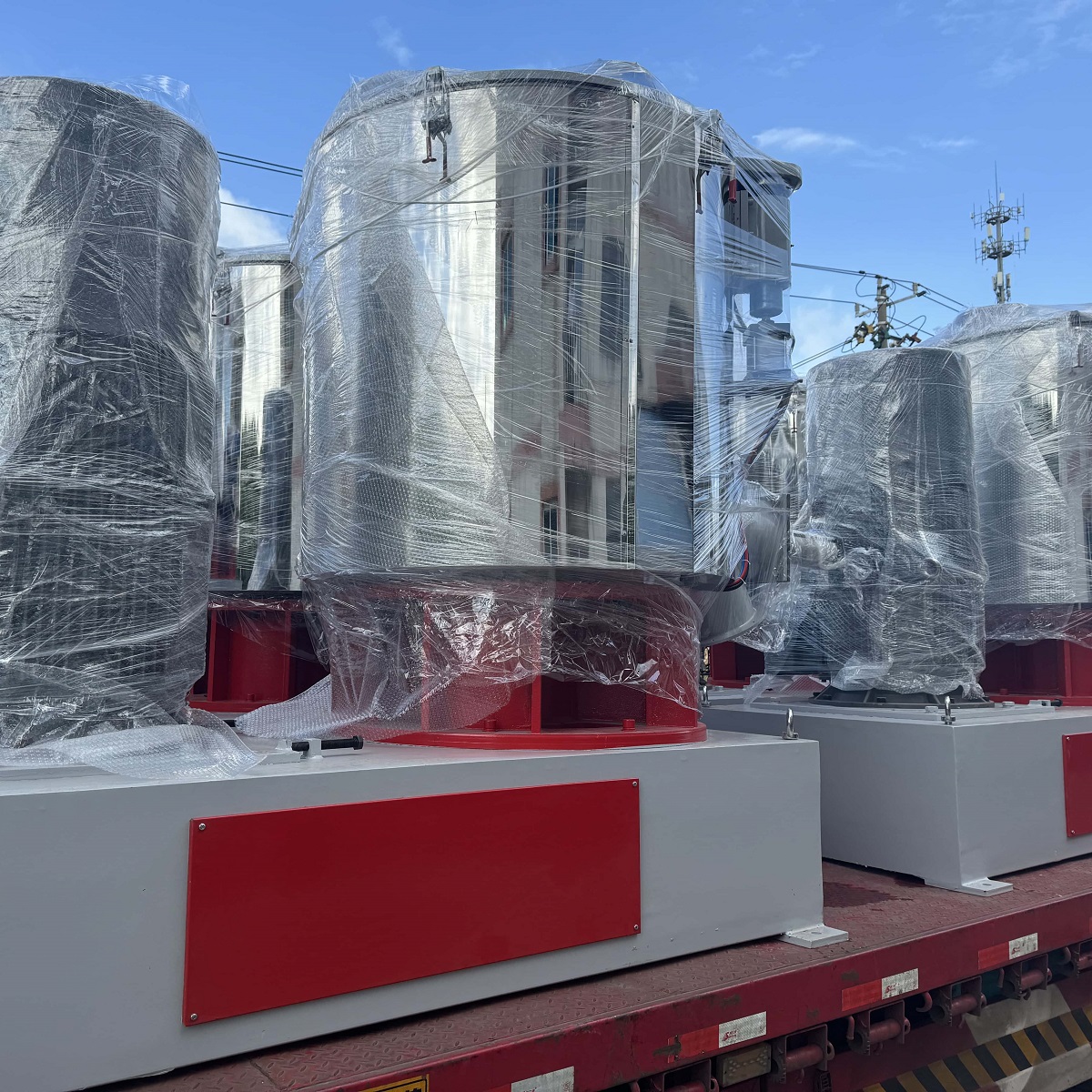 SHRL系列锂电池专用混合机成功发货,助力锂电池原料预混